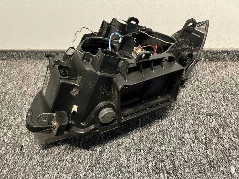 lampa prawa bmw 1 e82 88 e87 lift 07-11