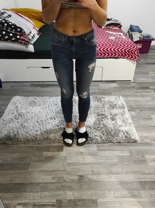 Jeansy z suwakami