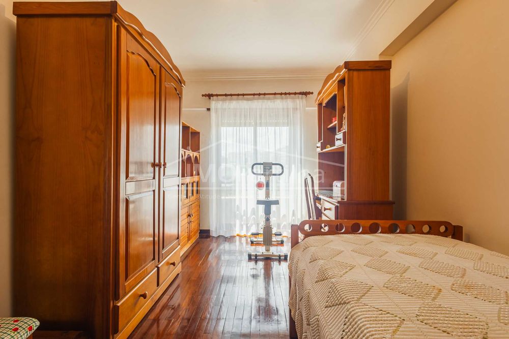 Apartamento T2 em Queluz