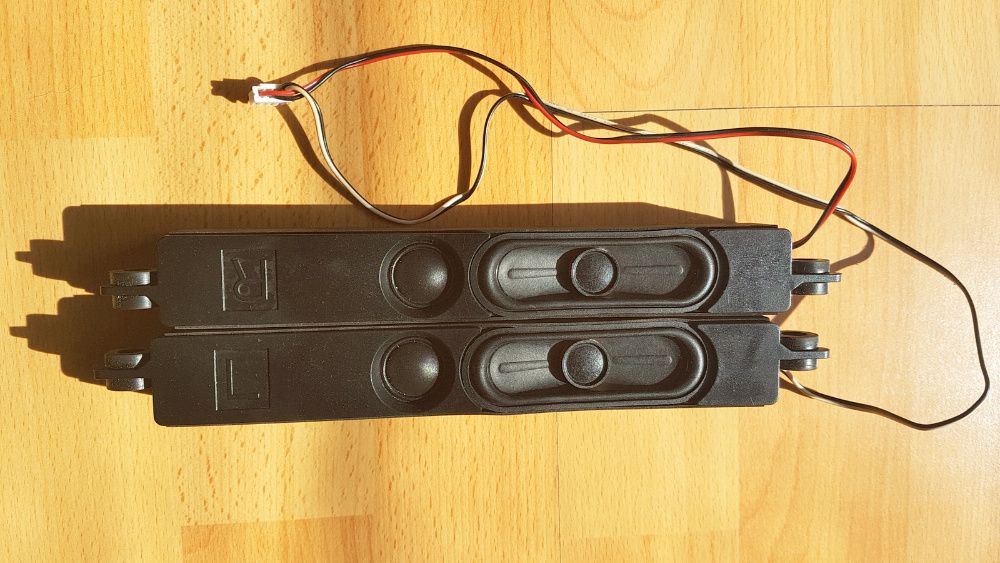 Blaupunkt B40J148T2CS części głosniki JBL