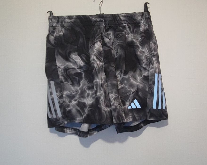 Adidas оригинаL костюм спортивный шорты ветровка
