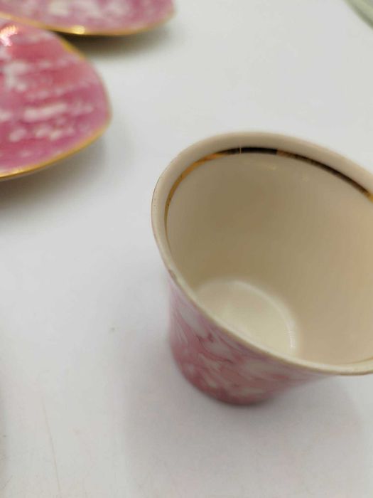 Serwis kawowy Iza Chodzież różowy proj. J. Wrzesień 1959r