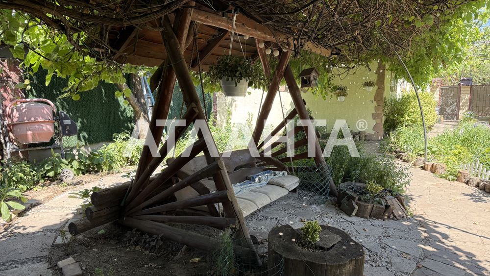 Дом с ремонтом на солнечных батареях+газ. Близко к трассе. Фонтанка