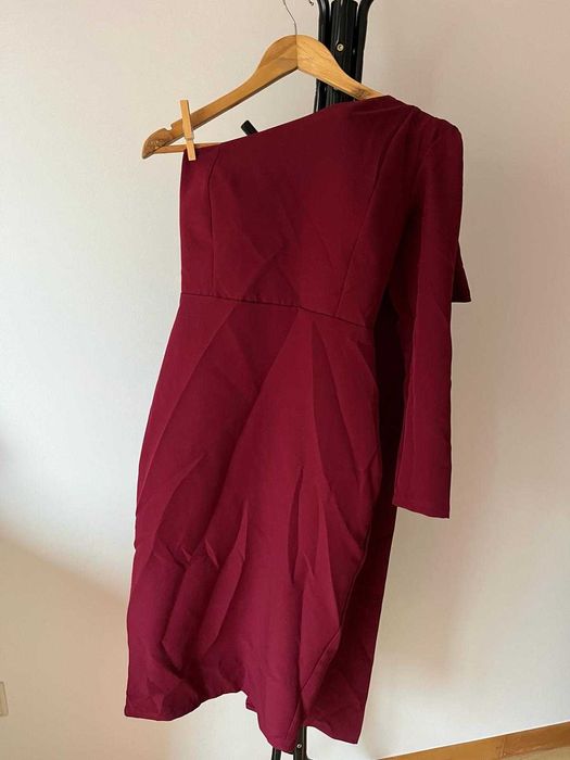 Vestido bordeaux cerimónia