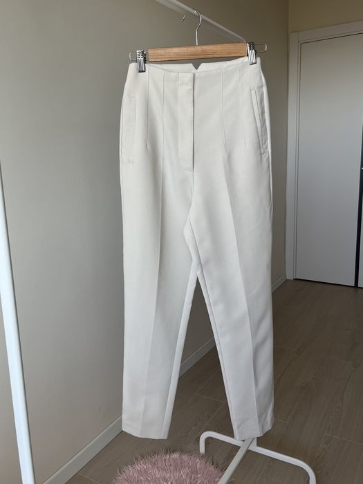 Прямі  молочні брюки Zara