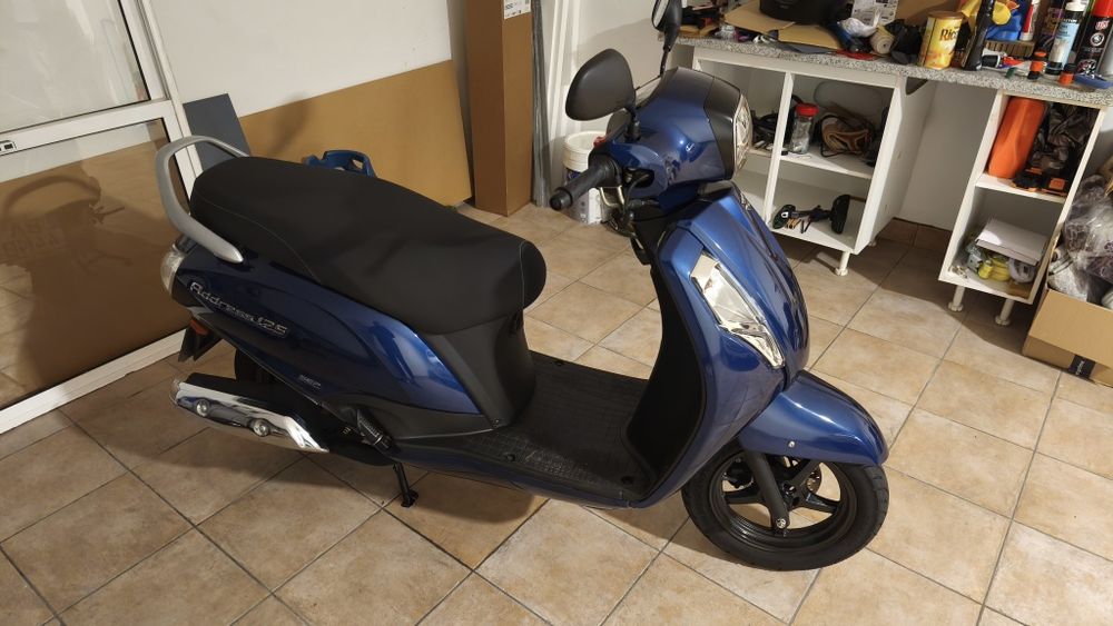 Scooter Suzuki Address 125