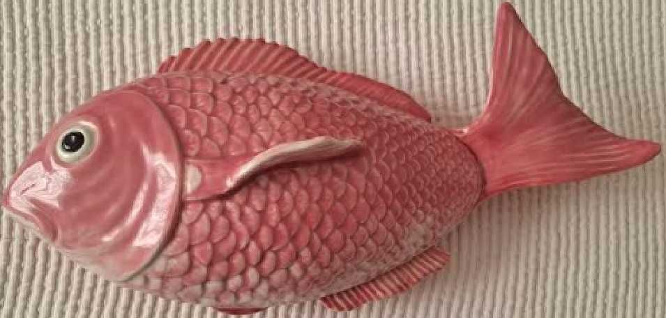 Terrina em forma de peixe, em faiança SECLA