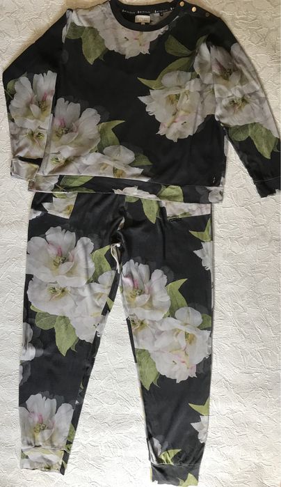 Піжамний комплект TED BAKER р.16(50-52)
