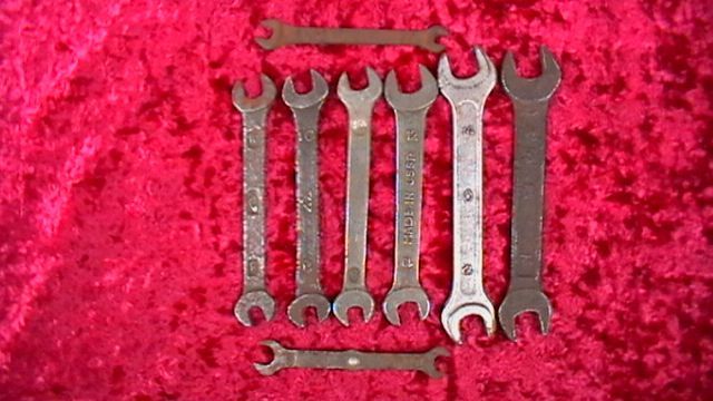 Ключи гаечные накидные рожковые.