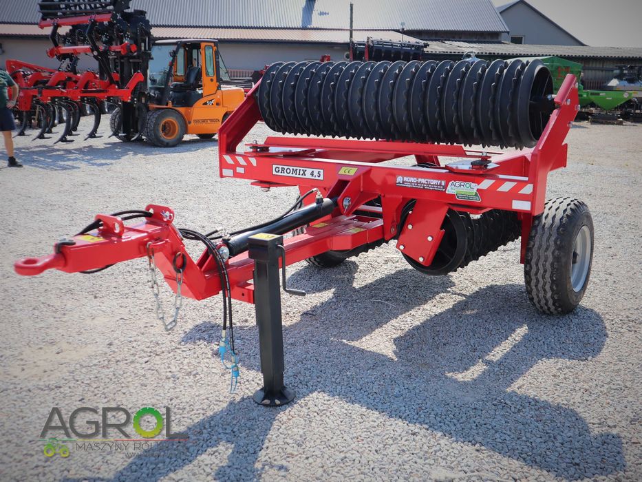 Wał posiewny Agro-Factory Gromix 4,5 m InterTech uprawowo łąkowy