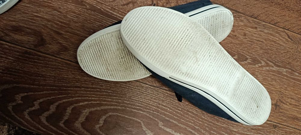 Продам чоловічі мокасини 41 розміру