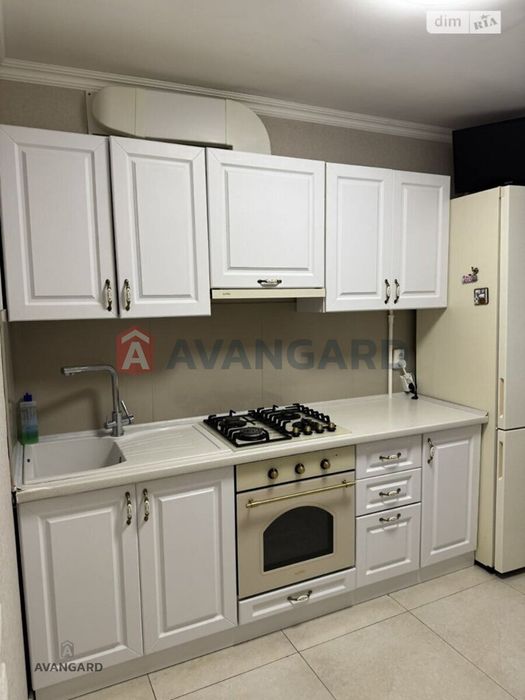 Затишна 2-кімнатна квартира з хорошим ремонтом