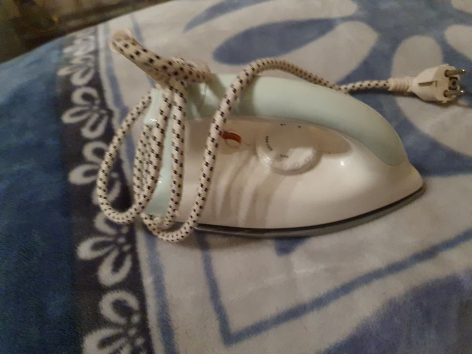 Праска утюг  маловживаний