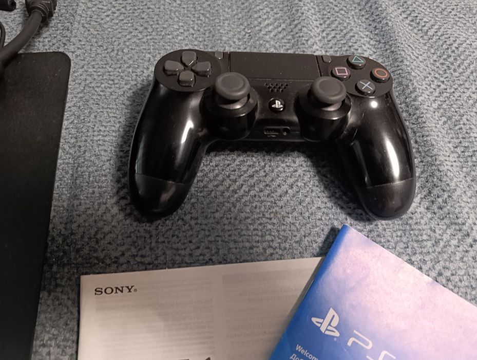 PS4 SONY Плейстейшн4. 500ГБ+джойстік