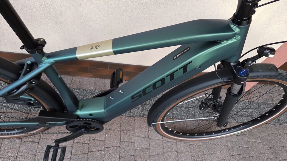 Rower elektryczny Scott sub jak nowy