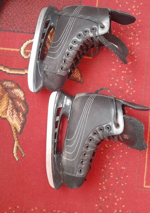 Ковзани 38 розмір