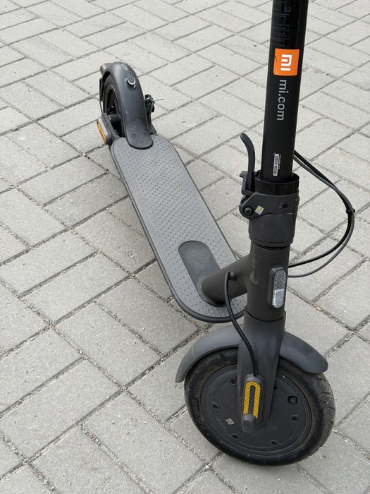 Електросамокат Xiaomi Mi Electric Scooter 1S