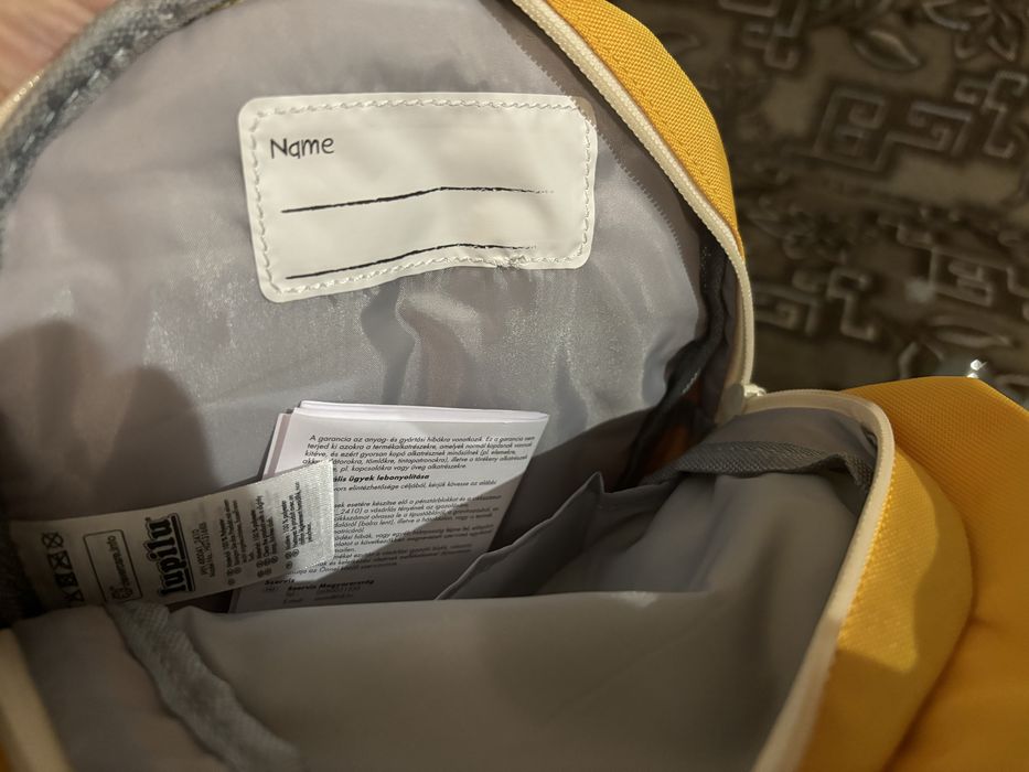 Рюкзак,планшет и соска для малышей.