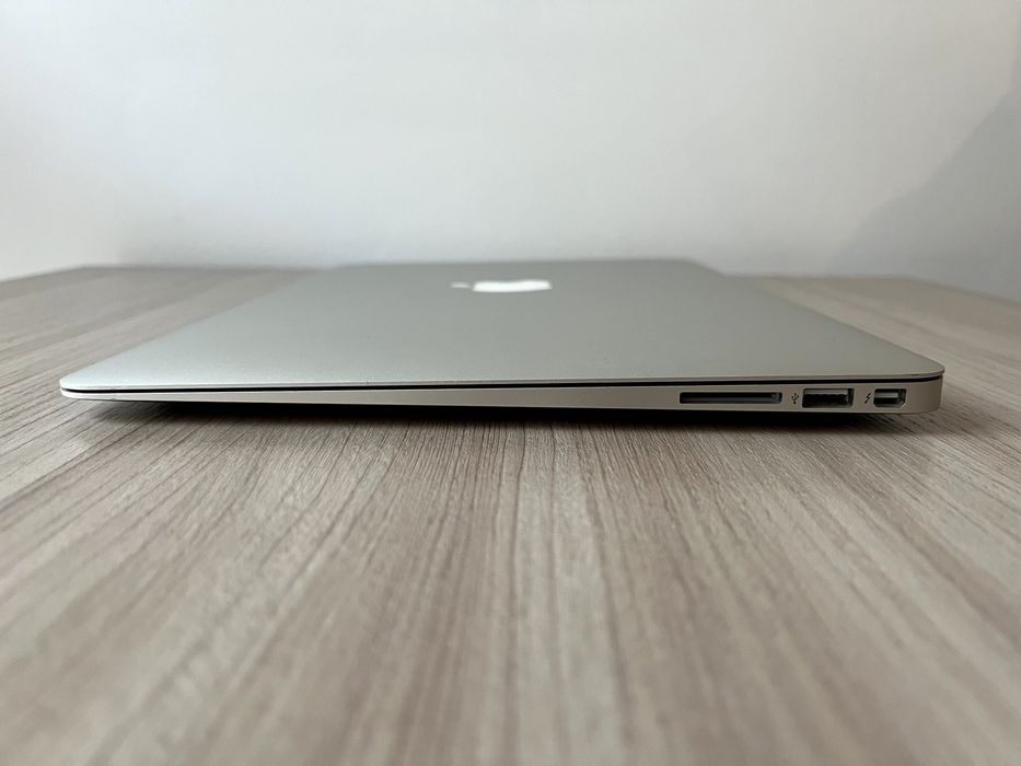 MacBook Air 13" 2015 (A1466) – bardzo dobry stan, bateria 96%