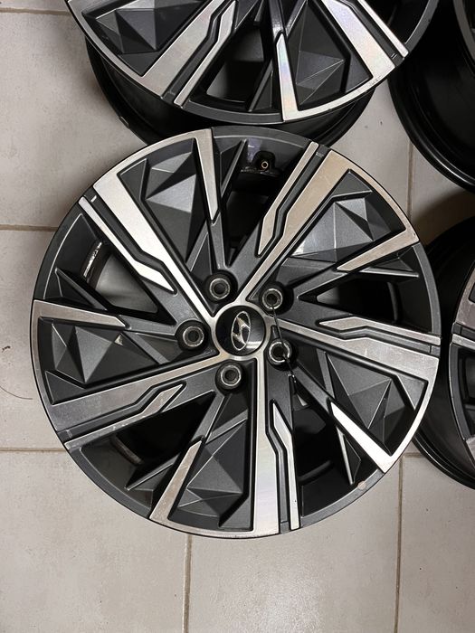 Jantes 17” 5x114.3 originais Hyundai Tucson Kauai Kona i30 mazda toyota honda mitsubishi