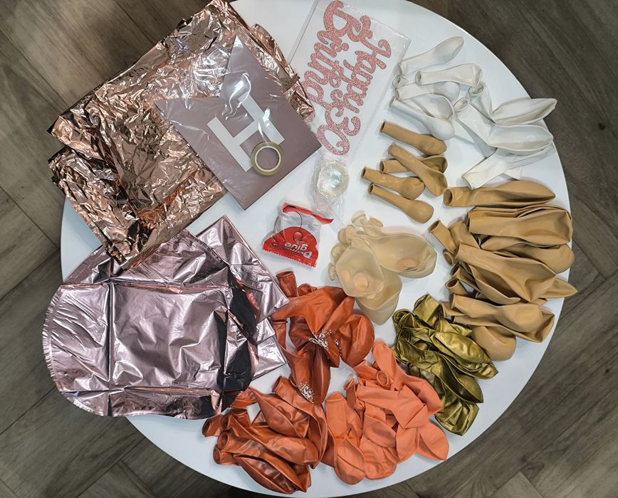 Dekoracja na 30. urodziny - balony, baner urodzinowy, topper