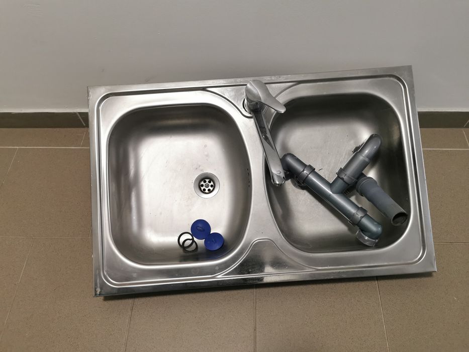 Kuchnia Mora 230V w zestawie.