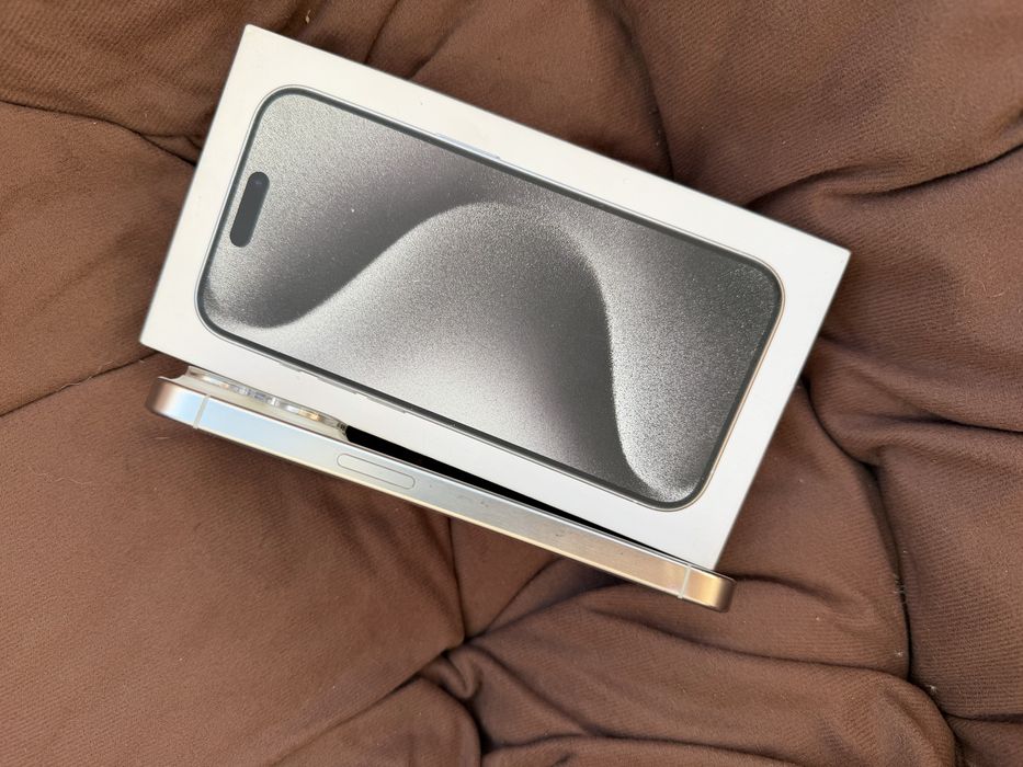 iPhone 15 Pro 128 GB – stan idealny, biały tytan
