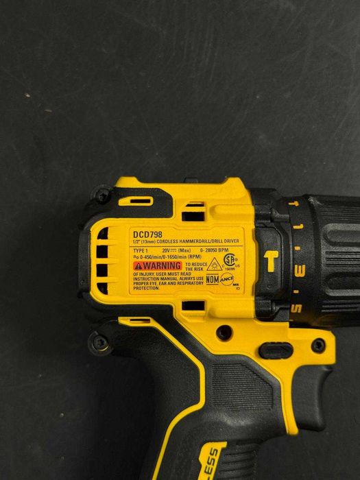 Акумуляторний ударний дриль-шуруповерт DEWALT DCD798 20V новий з США