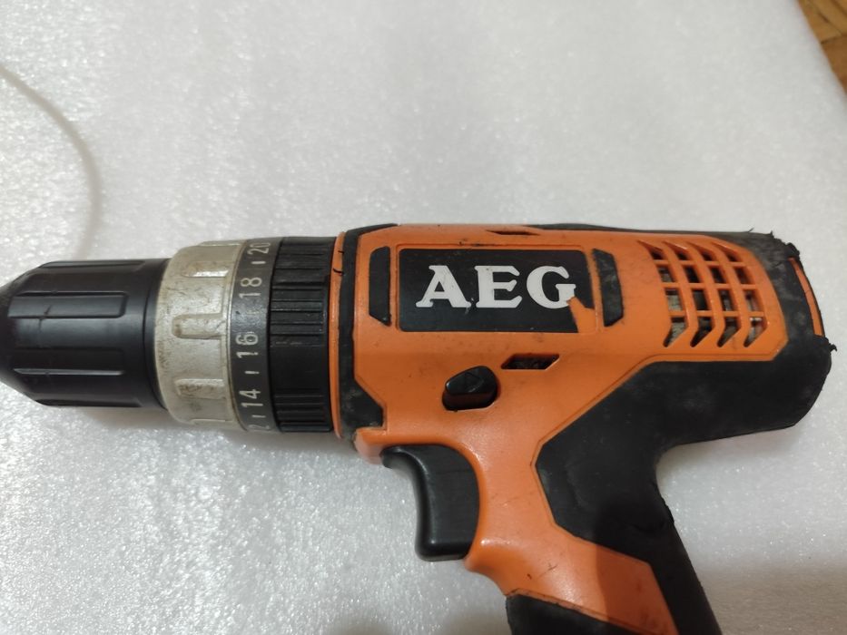 Aparafusador berbequim AEG 18v+ 2 baterias + carregador