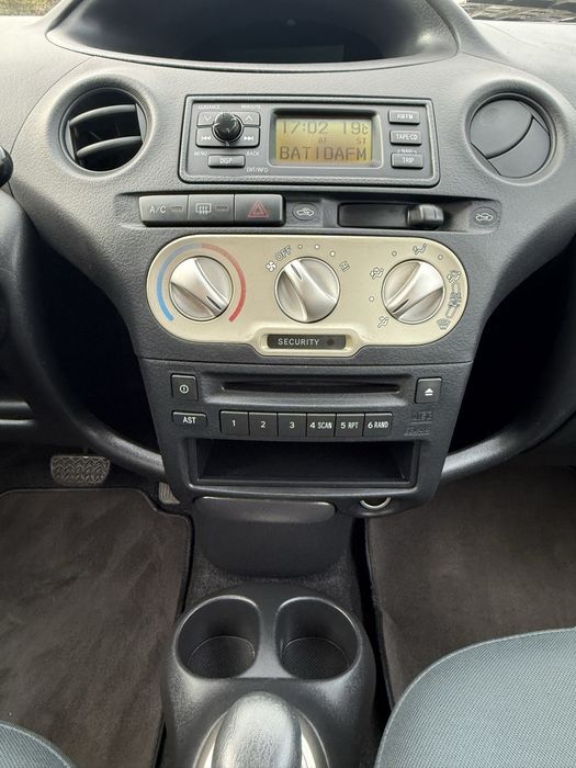 Toyota Yaris 1.0 VVT-i C - CAIXA AUTOMATICA - 1 Dono - NACIONAL