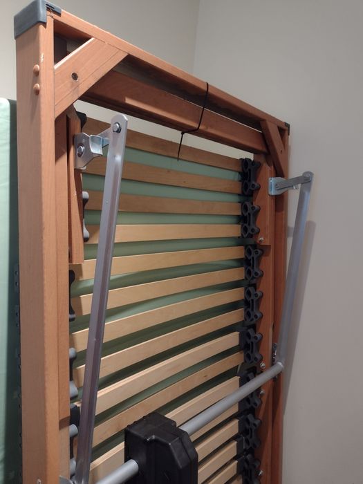 Cama/Estrado articulado novo de solteiro com  oferta de colchão