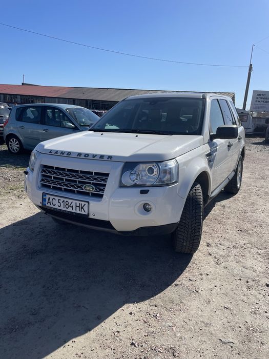 Автомобіль Land Rover