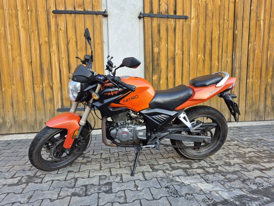 Zipp Nitro 250 rocznik 2010