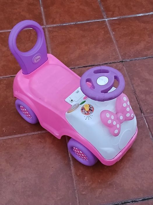 Vendo CARRINHO DE BEBÉ de brincar e outros brinquedos todos como novos