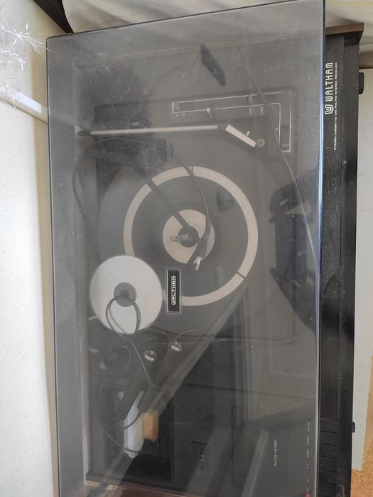 Gira-discos Waltham dos anos 80