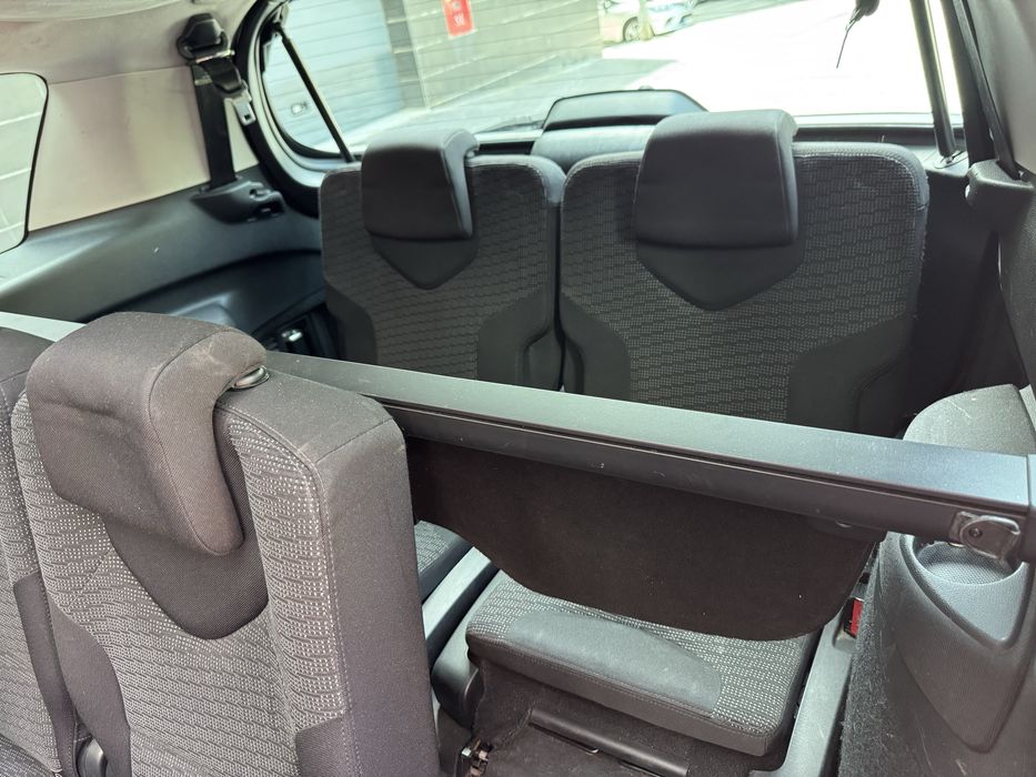 Peugeot 308SW 1.6HDI 110CV 7Lugares FULL EXTRAS