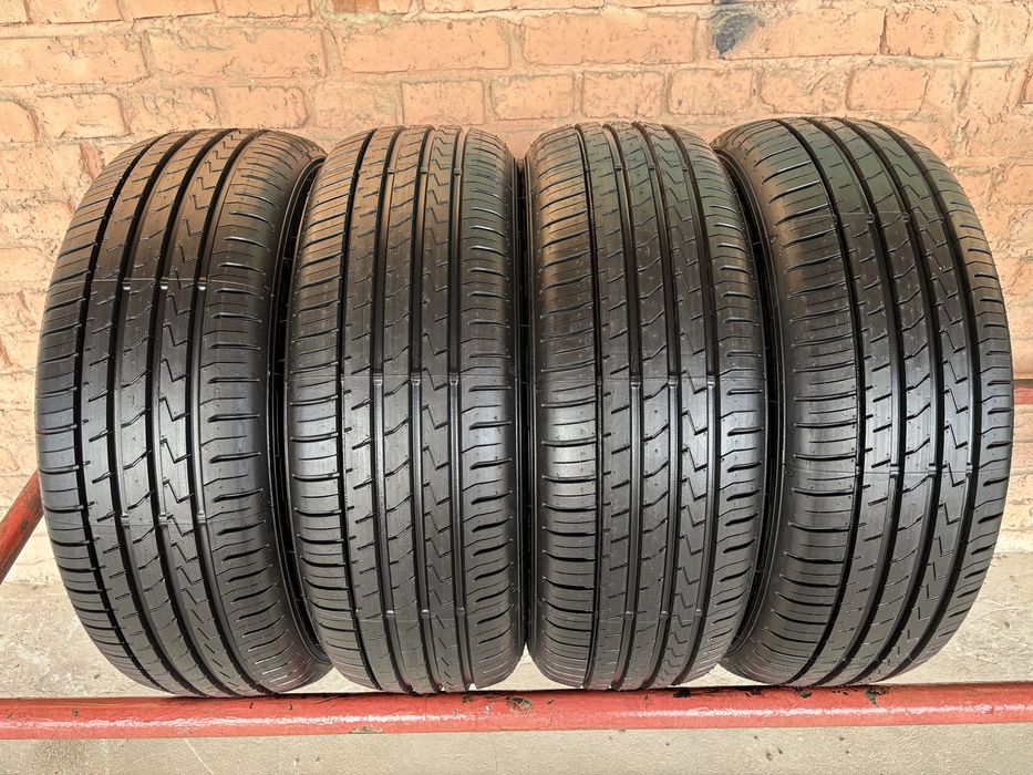 Комплект НОВИХ літніх шин 205/60R16 Falken
