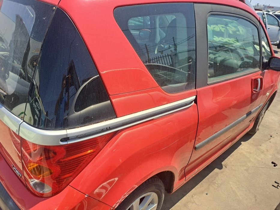 Peugeot 1007 Anos de 2005/2006/2007/2008 tampa mala/portas esq/Drt