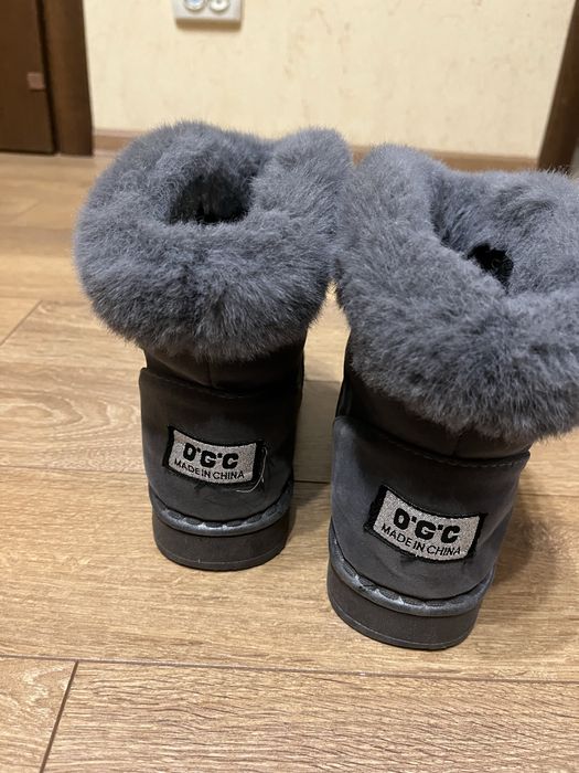 Уги жіночі 38 р теплі