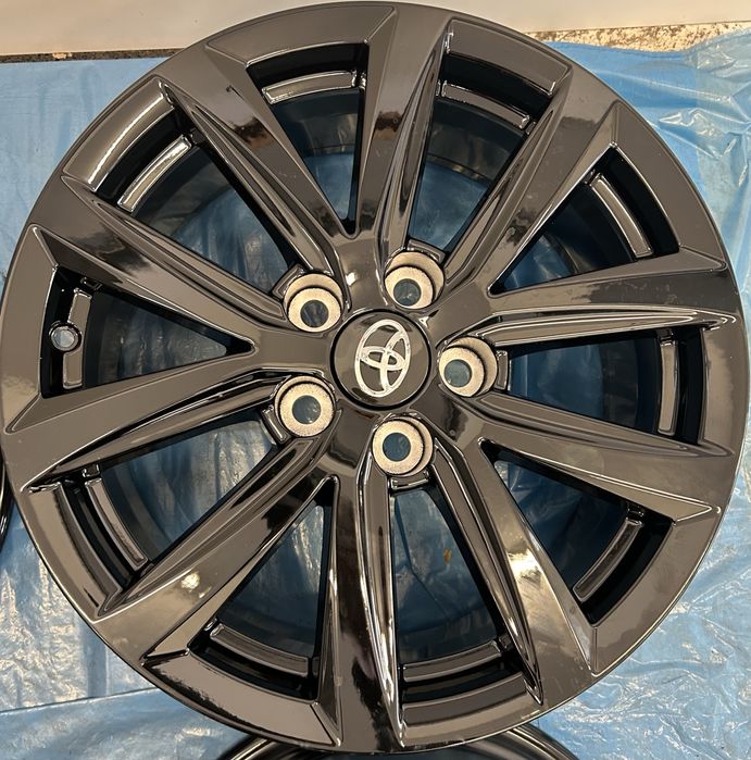 576 Felgi Aluminiowe Oryginał TOYOTA R 17 5x114,3 NOWE