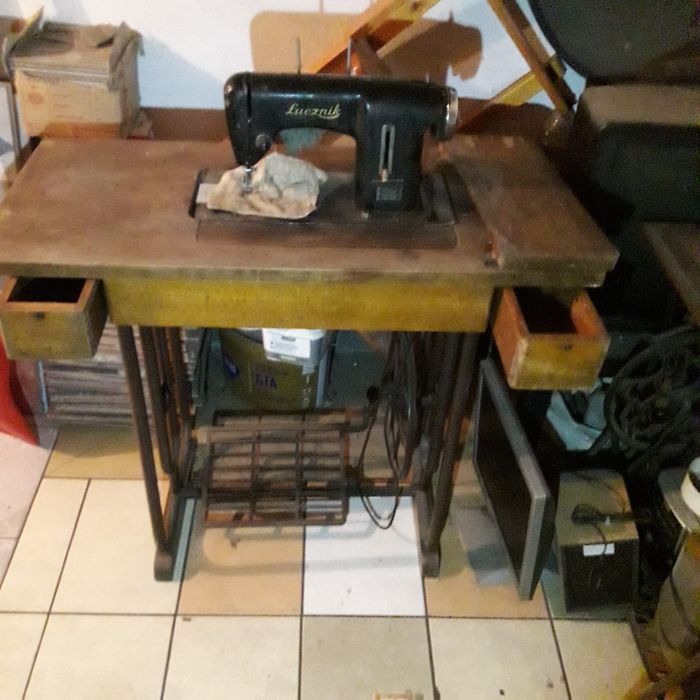 Łucznik Maszyna do szycia