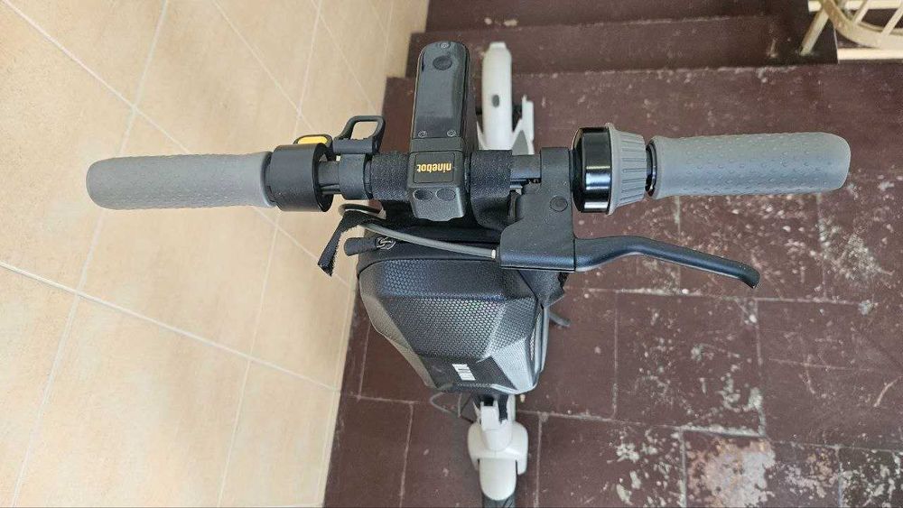 Электросамокат Segway Ninebot
