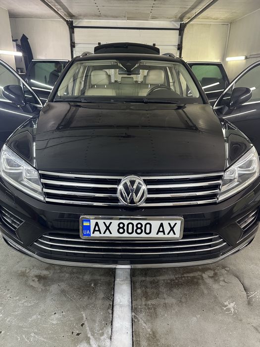 Продам  власний автомобіль WV Touareg