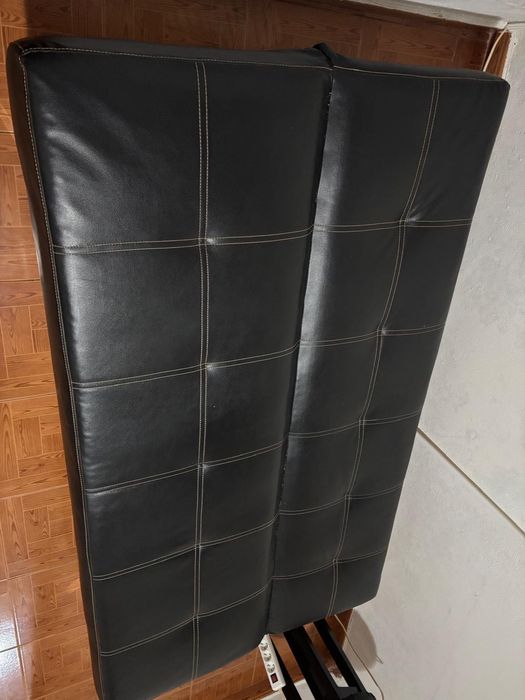 Sofá-cama preto leather