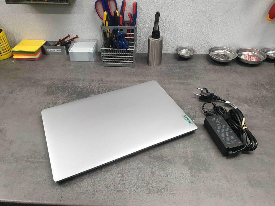 Portátil Lenovo Ideapad 1 15amn7 NOVO!!