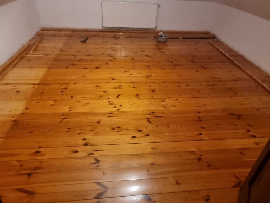 Deska sosnowa, podłogowa