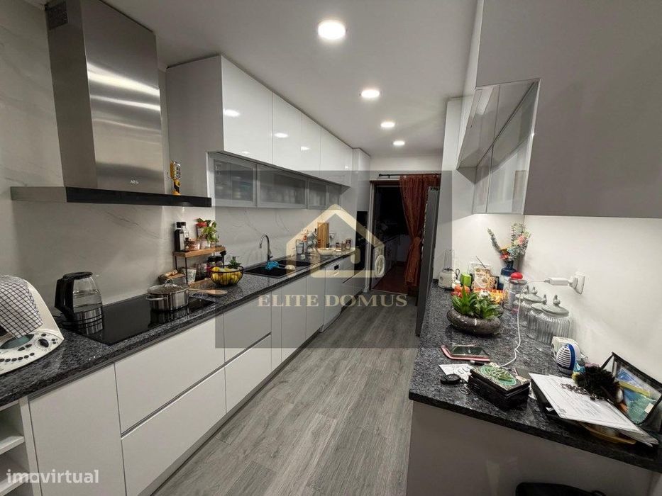 Magnífico Apartamento T3 com Terraço, Arrecadação e Estacionamento!