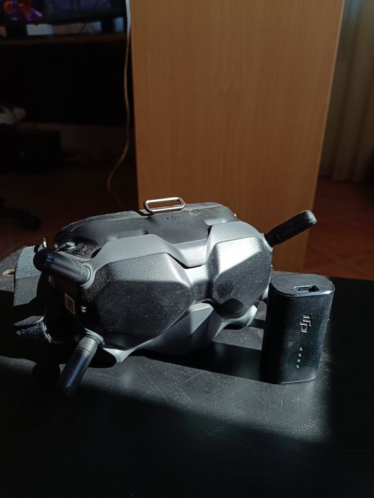 DJI FPV Goggles Like New64564183534721121