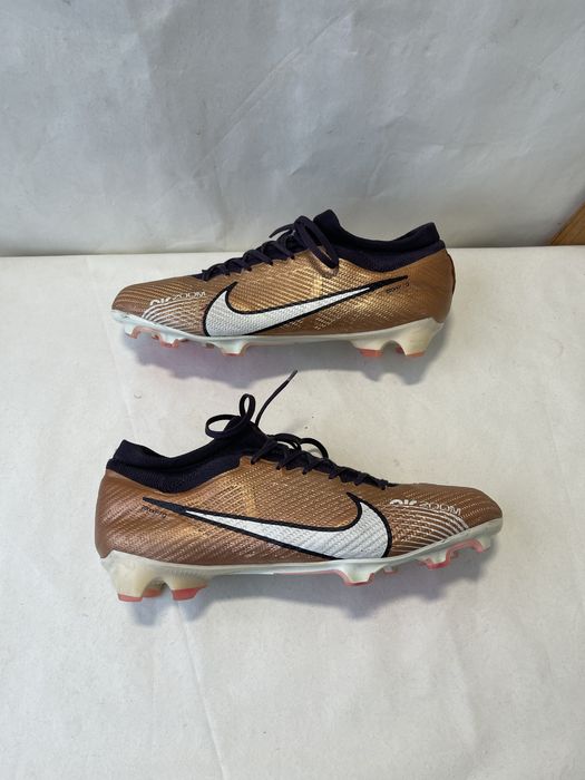 Бутси копи сороконіжки футзалки бампи по приємним цінам Nike Puma