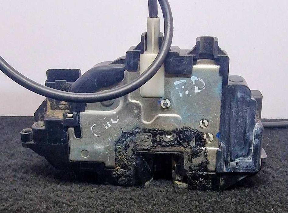 Fechadura / Fecho Porta Frente Direito 300125C - RENAULT CLIO III